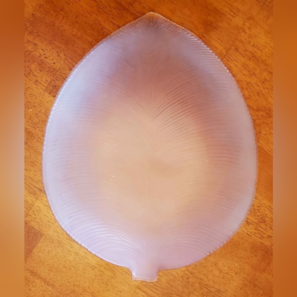 Vintage Leaf-Shaped Glass Plate